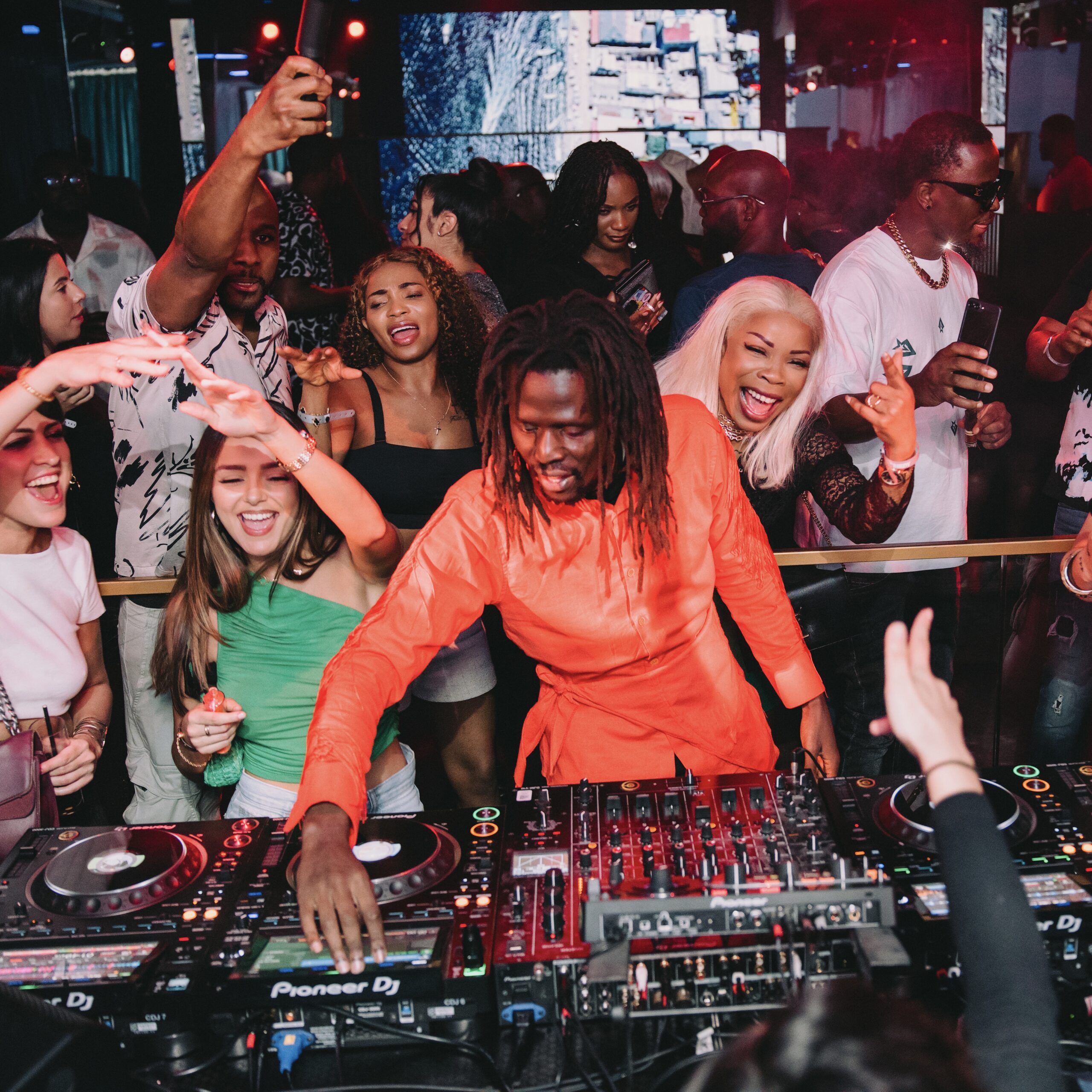the afrohouse dj emmanuel jal mix at birdy brussels nightclub